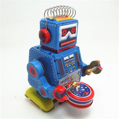 New Classic Collection Retro Clockwork Wind Up Metal Walking Tin Band Drummer Robot Toy
