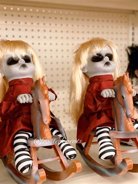 Creepy Halloween Decorations Zombie Dolls And Skeleton Romance