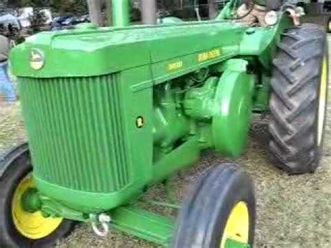 Informative video on the process of starting a unstyled model a tractor. John Deere Model R Tractor Failed Cold Start - YouTube