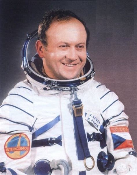 Před třiceti roky vzlétl do kosmu československý kosmonaut ...