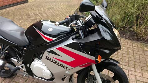 The most distinctive feature of the new gs500f is its fully enclosed fairing, which. 2005 Suzuki gs500 - YouTube