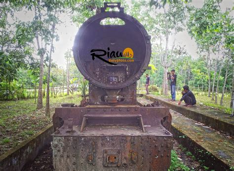 Menelusuri Jejak Kereta Api Di Riau Riau Daily Photo