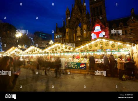 The Christmas Markets Manchester Stock Photo Alamy