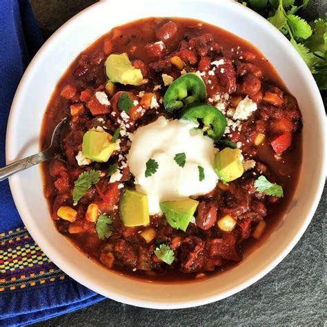 Slow cooker vegetarian chili