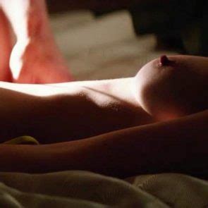 Dakota Johnson Tied Sex Scene In Fifty Shades Freed Movie Scandal