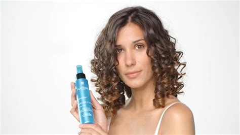 How To Apply The Sublime Curl Spray For Wavy And Curly Hair Youtube