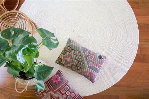 In diesem praxistipp stellen wir ihnen drei möglichkeiten vor. TEPPICH AUS SISAL SEIL SELBER MACHEN - DIY BLOG