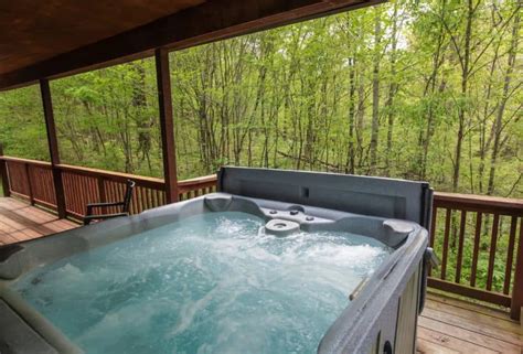 10 Romantic Getaways In Ohio