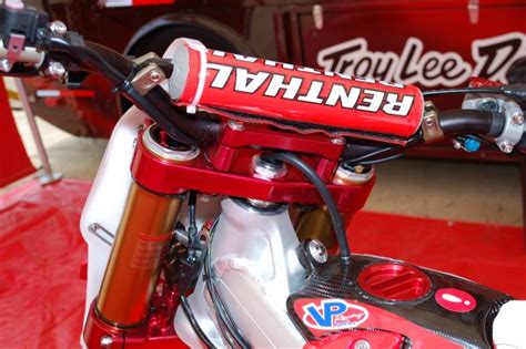 Learn about trey canard : BIKES OF THE OUTDOORS : TREY CANARD'S FACTORY MUSCLE MILK ...
