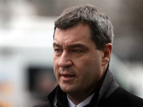 Nebenher hat söder demonstriert, dass er vor keiner aufgabe zurückschreckt, und von laschet und gewinnt aber laschet mit unterstützung der csu einigermaßen deutlich, wird er bundeskanzler. Umfrage: Söder bei K-Frage noch deutlicher vor Laschet ...
