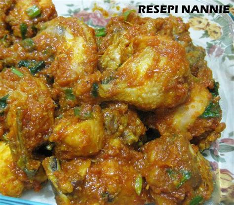 Aneka resepi ayam viral yang menarik dan banyak dicari oleh rakyat malaysia telah kami tuliskan di bawah ini. RESEPI NENNIE KUZAIFAH: Ayam masak merah | World cuisine ...