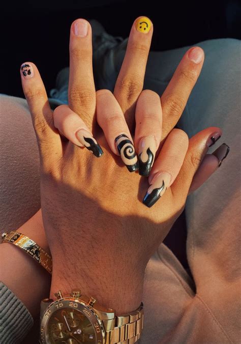 aesthetic couple nails nail ideas for couples holloween nails cute acrylic nails