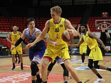 Please note that this does not represent any official rankings. Basketbalmatch Oostende-Mechelen van tweede Kerstdag ...
