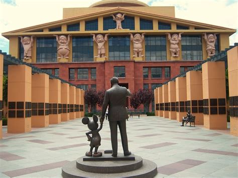 The Team Disney - The Michael D. Eisner Building and Disney Legends ...