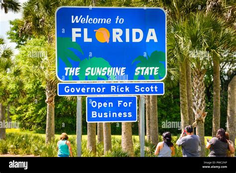 Willkommen In Florida Autobahn Zeichen Fotos Und Bildmaterial In