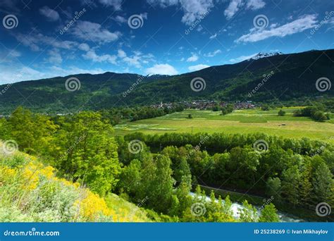 Mountain Valley In Swiss Stock Image Image Of Noon Mountains 25238269