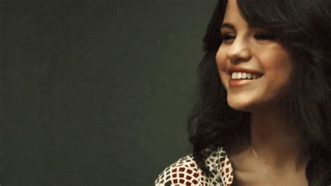 Selena Gomez  Find And Share On Giphy