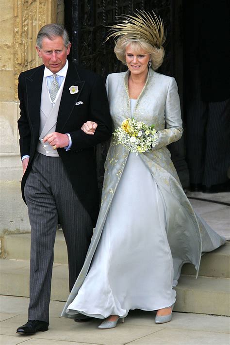 Welches brautkleid soll die stimmung widerspiegeln und für ihre. Zweite Hochzeit? Kein Grund für ein langweiliges Kleid ...