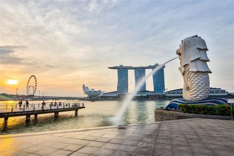 Merlion Park With Landmark Buildings In Downtown Of Singapore Editorial