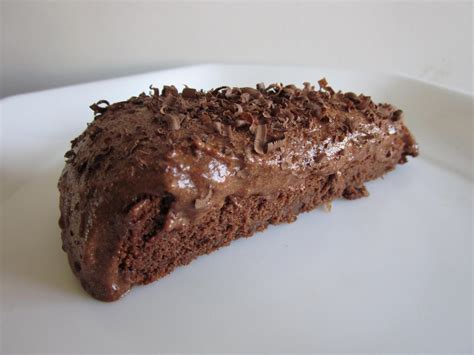 1.faça um brigadeiro com o leite condensado, o chocolate e a margarina. Lista de Receitas (para fazer): Bolo mousse de chocolate