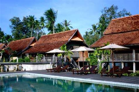 Traditional and rustic, quiet & peaceful but need maintenance sur the aryani terengganu. Tempat percutian menarik di Terengganu | Percutian Bajet