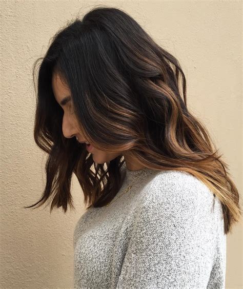 Brown hair with highlights + a layered haircut = another fire look that you need to try out. 60 Hairstyles Featuring Dark Brown Hair with Highlights