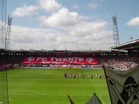 De grolsch veste, formerly named arke stadion, is the official stadium of fc twente and is owned by the club. File:FC Twente stadium.jpg - Wikimedia Commons