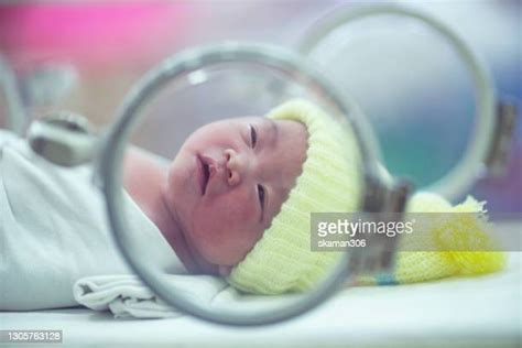 Baby Birthday Crying Photos And Premium High Res Pictures Getty Images