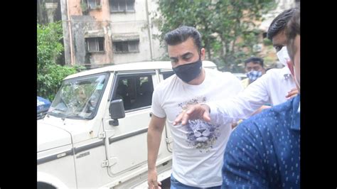 mumbai raj kundra and associate sent to police custody till july 23 in porn films case