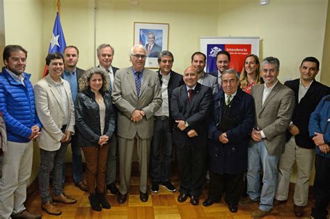 Comprometido con el agro y la ganadería del país. Intendente Harry Jurgensen logra apoyo cerrado de Chile Vamos a la espera de Seremis - RadioSago ...