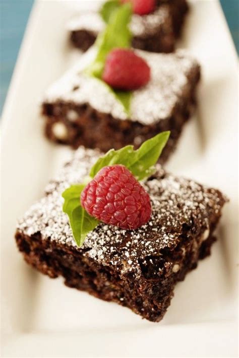 Preparation healthy low calorie desserts. Low calorie chocolate brownie with zucchini | Food to taste | Low calorie chocolate, Healthy ...