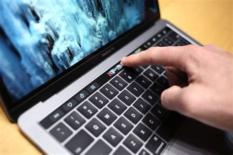 Como Funciona A Touch Bar Do Macbook Pro