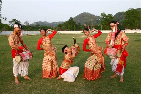 Последние твиты от chief minister assam (@cmofficeassam). Bihu dance and other popular folk dance forms of Assam ...