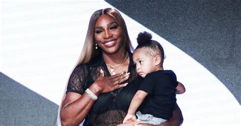 Serena Williams Alexis Olympia Ohanian Jr Au Défilé Prêt à Porter