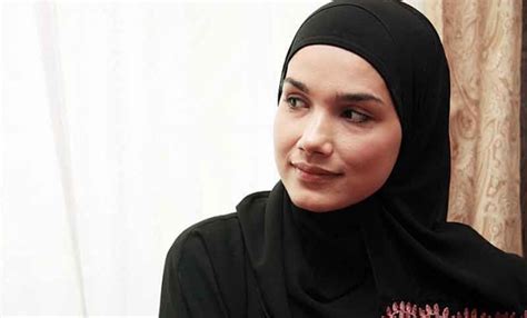 We are #teamwardina alway support @wardinasafiyyah. Netizen Puji Wardina Beri Hujah Padu Kepada Fynn Jamal