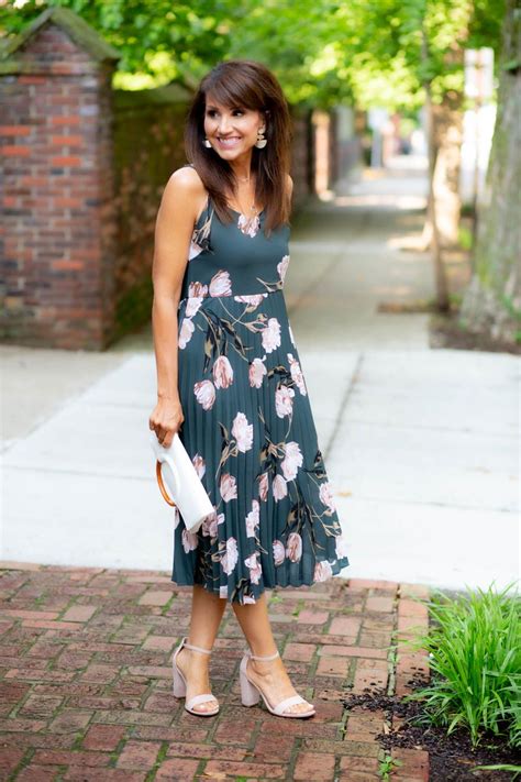 Wedding guest dresses with sleeves. Affordable Summer Wedding Guest Dress - Cyndi Spivey ...