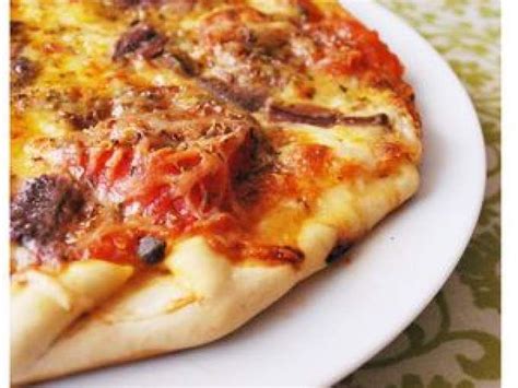 Pizza Napolitaine Mozzarella Anchois Tomate Recette Ptitchef