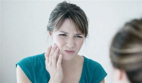 Unconsciously Clenching Jaw Causes And Treatment Options Tmj And Sleep