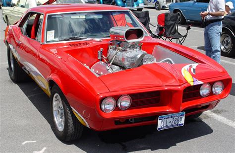 The Hottest Muscle Cars In The World Potiac Firebird Muscle Car History