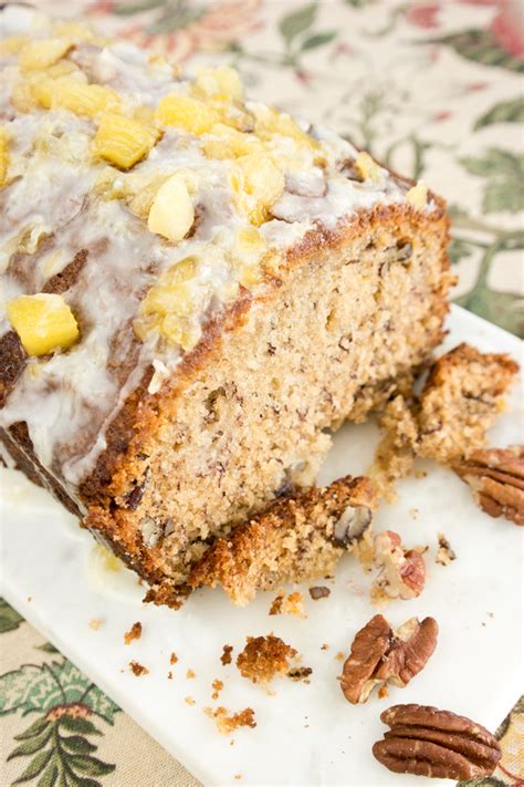 Mar 15, 2016 · this delightful hummingbird bundt cake with cream cheese glaze will be the star of the show! Banana Pineapple Hummingbird Bread / Best Ever Hummingbird Banana Bread - Cravings Happen : For ...