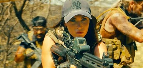 Megan Fox Präsentiert Expendables 4 Outfit Den Größten Fehler Hat Die