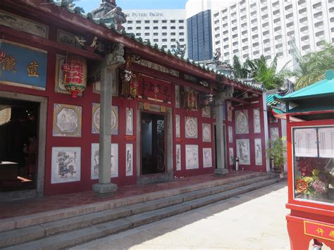 מס' 8 מתוך 79 דברים לעשות בג'והור בארו. Johor Bahru Old Chinese Temple | Photo