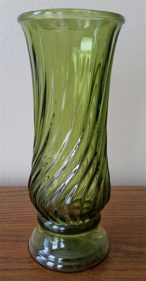 Vintage Inarco Usa Avocado Green Depression Glass Vase
