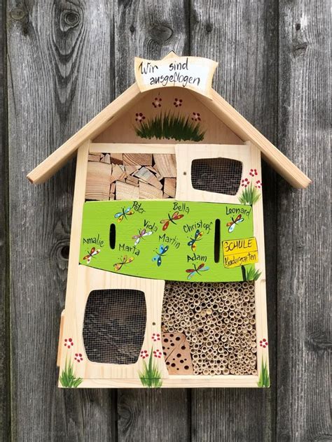 Scopri ricette, idee per la casa, consigli di stile e altre idee da provare. Abschiedsgeschenk Erzieherin Insektenhotel grün ...
