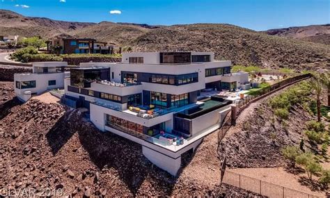 13 Million Modern Estate In Henderson Nevada In 2020 Luxury Homes
