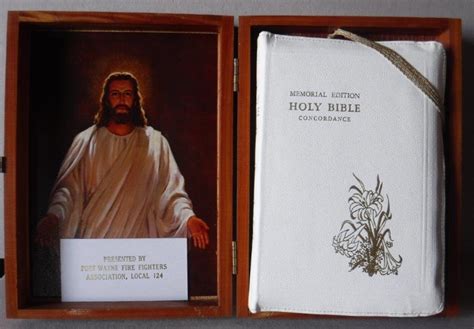 Holy Bible Containing The Old And New Testaments Authorized King