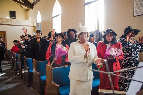 Photo Gallery An Ode To Detroit S Black Women In Church Hats