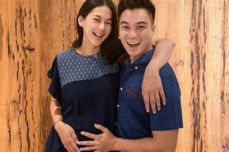Hal ini dilakukan dengan harapan semoga semua godaan hilang terkena lemparan itu. Pulang dari Jepang, Baim Wong Kaget Saat Temani Paula ...