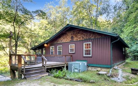 Bear Creek Cabin An Isolated Getaway On 7 Acres With A Private