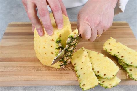 How To Cut A Fresh Pineapple